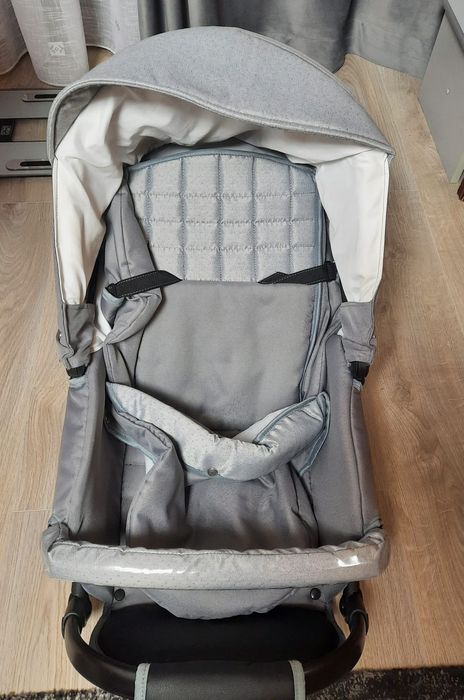 Vând căruț bebe marca Krausman