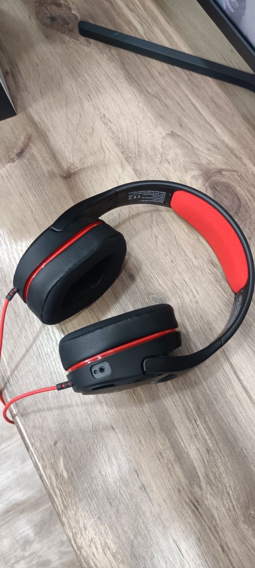 Наушники Soundscore