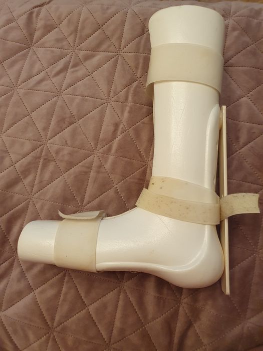 Pereche de orteze pentru glezna