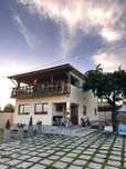 Casa/pensiune de inchirat/vanzare zona sud (liziera de lac reper)