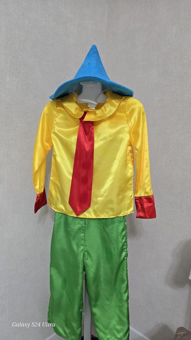 Продам костюм незнайки