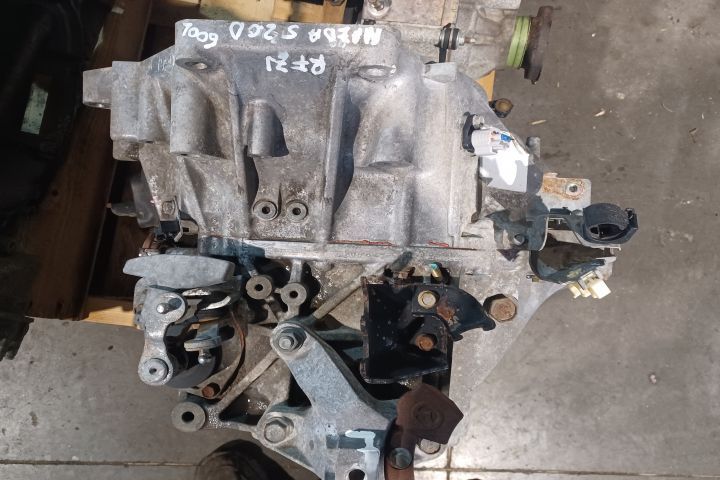 Cutie de viteze manuala RF7J 2.0 D  MX1253 Mazda 5