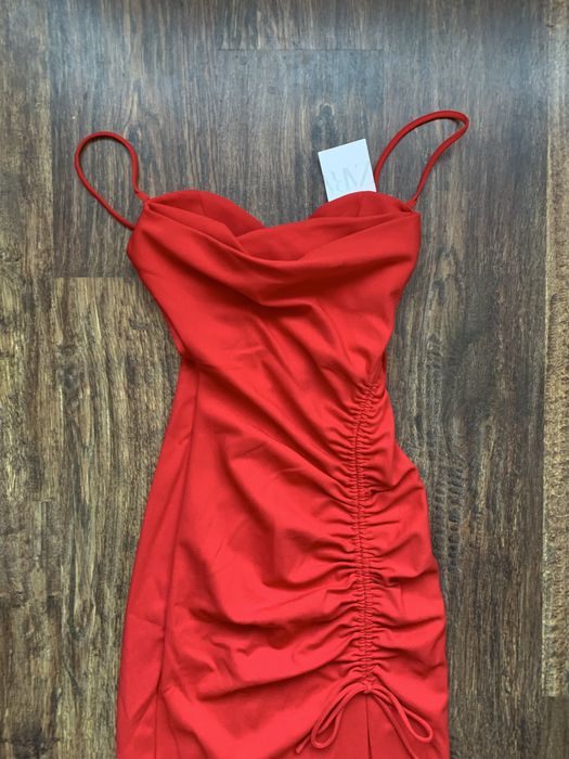 Rochie zara superba rosie noua cu eticheta