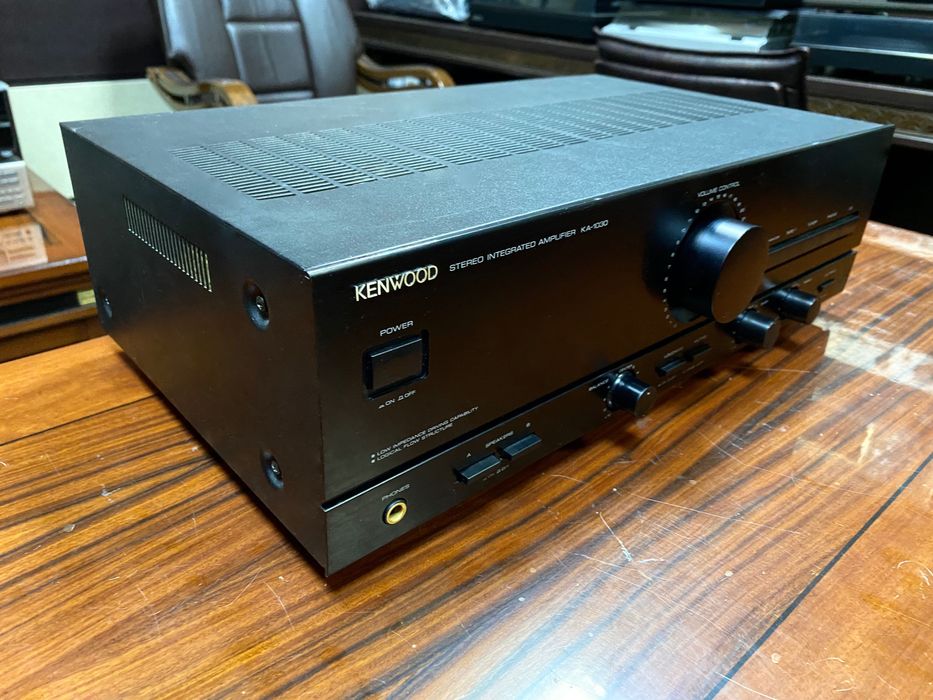 Транзисторен усилвател Kenwood