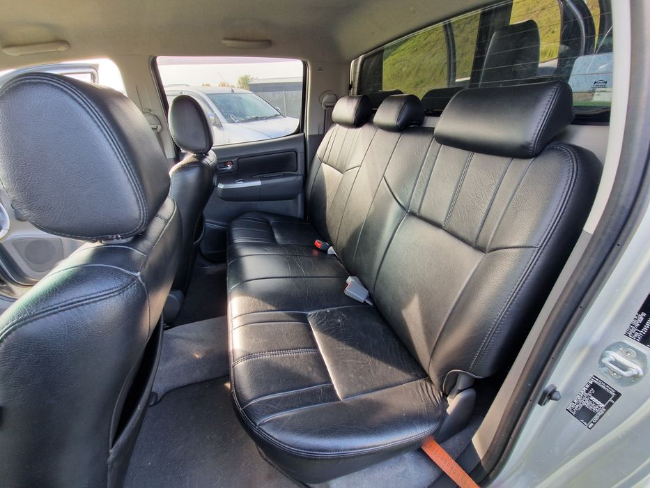 Dezmembrez Toyota Hilux 2012-2015 3.0 Invincible manuala