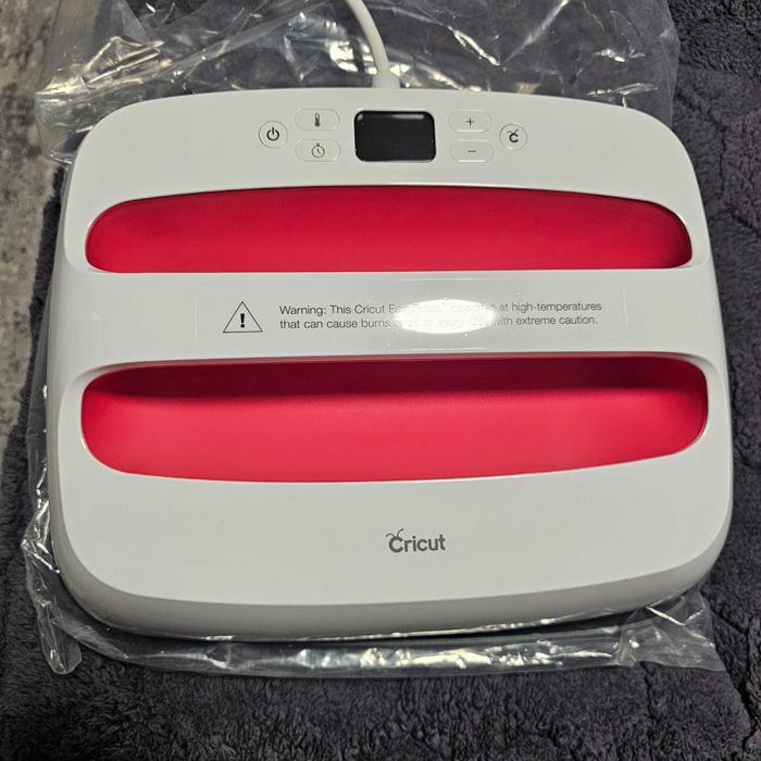 Термо преса Cricut EasyPres2