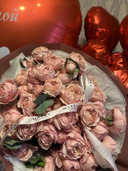 срочно продаются цветы 5000тг