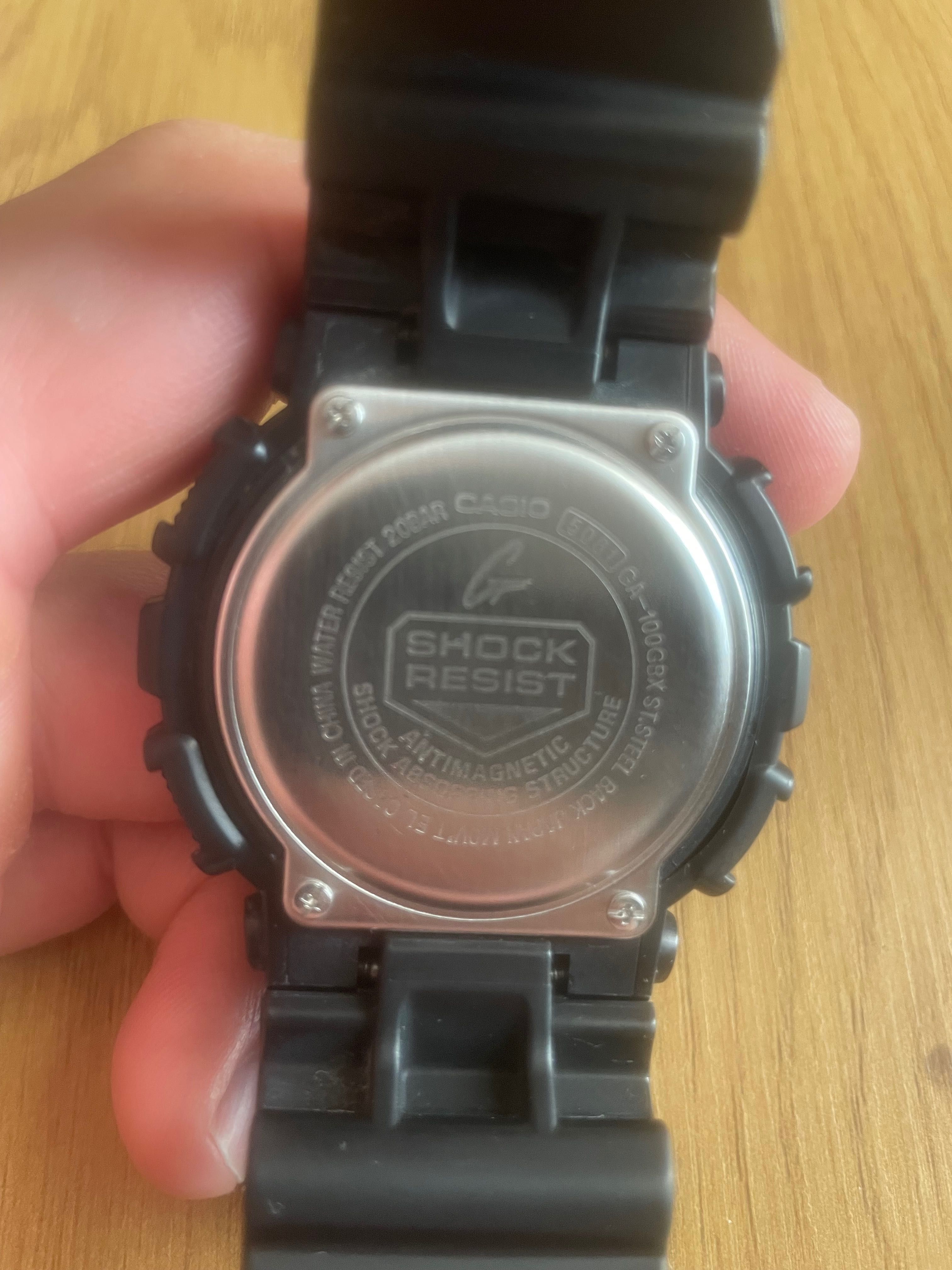 Casio g shock GA-100 GBX