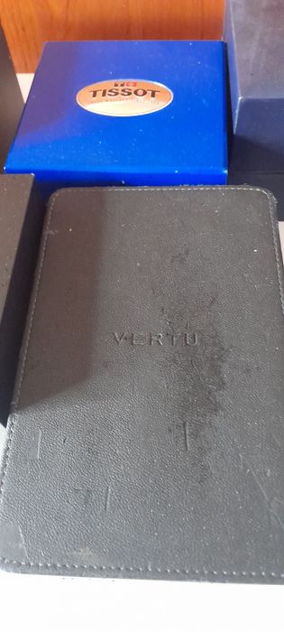 Стара кутия за часовник телефон Doxa Vertu Tissot Festina Candino.