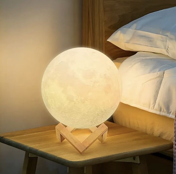 NOU Idee cadou birou luna suport