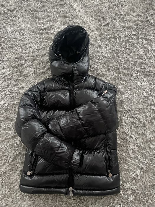 geaca moncler.