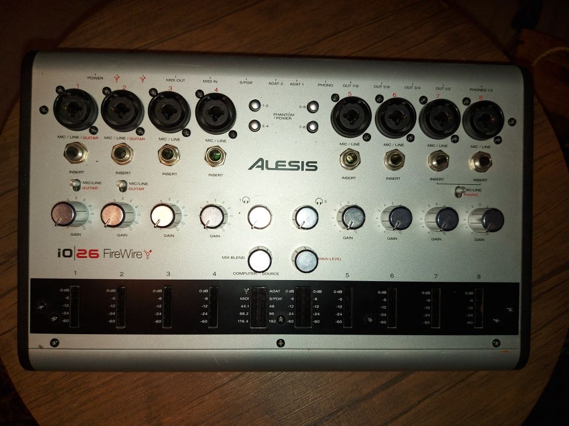 Placă se sunet externă profi Alesis IO24 Firewire