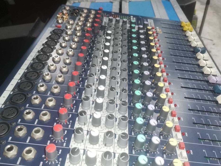 soundcraft ep12,DBX,rcf,dynacord,yamaha,oberton,ev,jbl,AKG,Allen&Heath