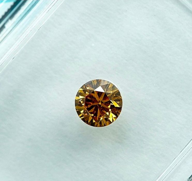 Diamant natural cu certificat IGI