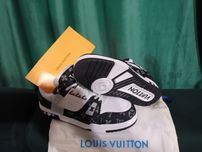 Adidasi Louis Vuitton mărimea 44