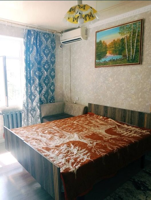 Срочно Продаётся Ц6 2/4/4 с мебелью техникой ремонт хороший !