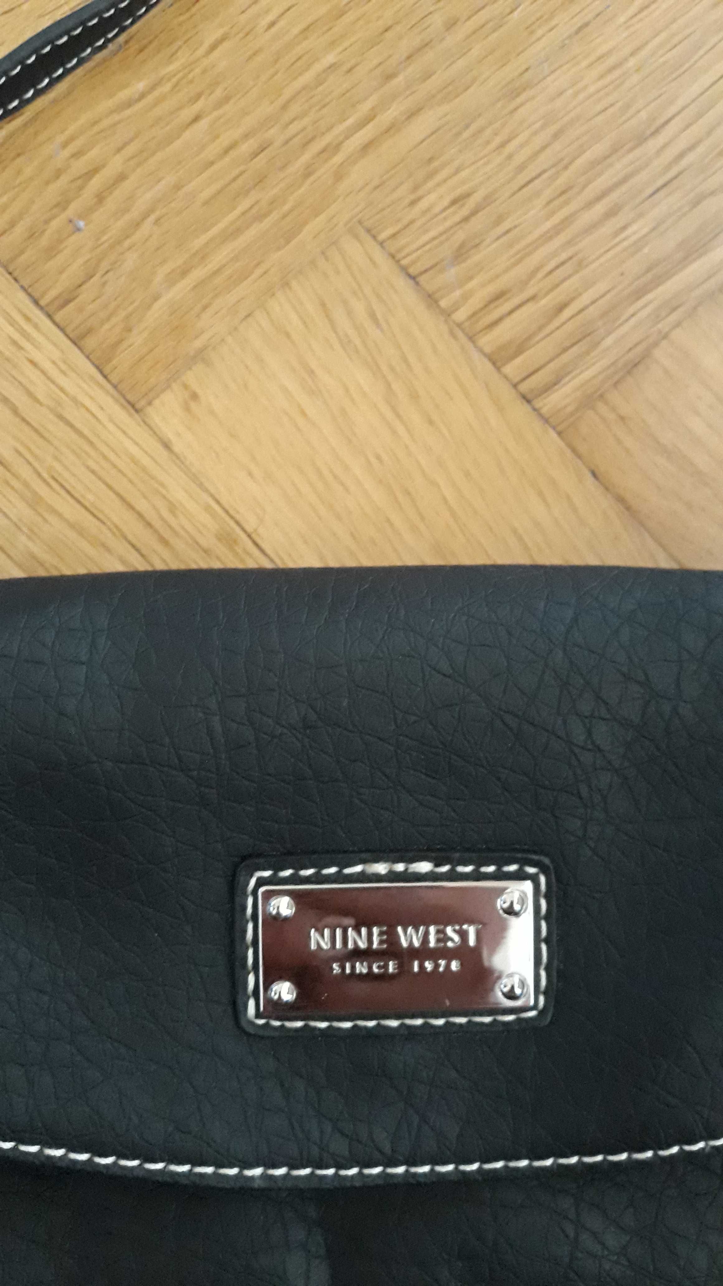 Дамска чантичка-клъч Nine West