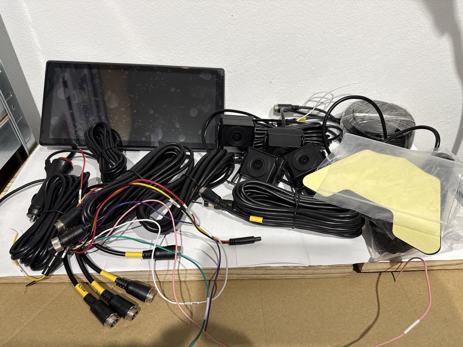 Navigatie GPS 4 camere Carplay wireless Android Auto,monitor 10.36inch