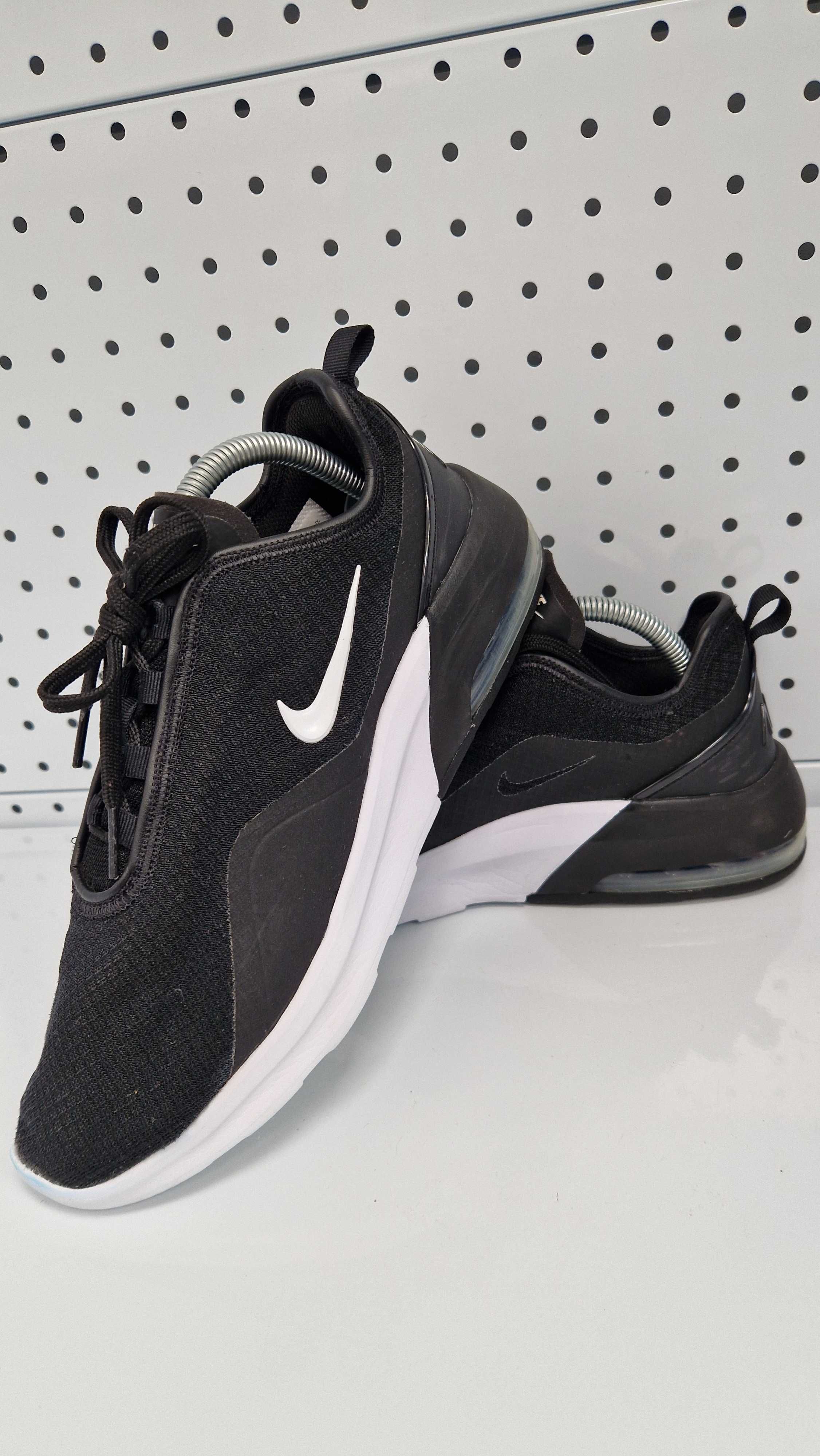 Оригинални мъжки маратонки- Nike Air Max Motion 2