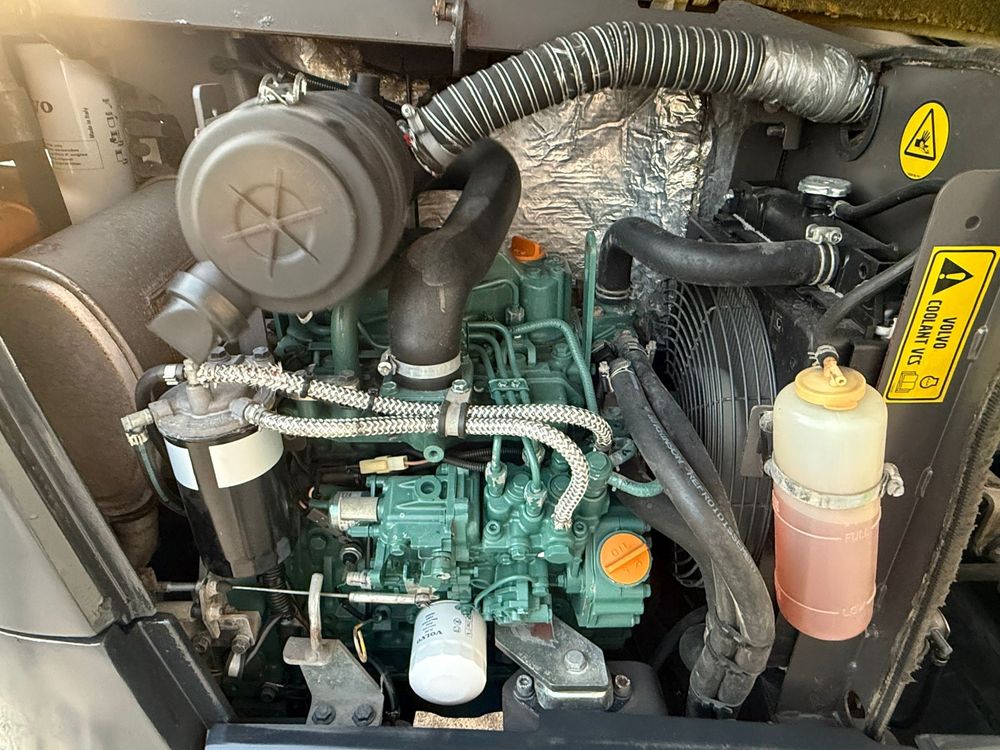 Miniescavator volvo 2,8 tone posibilitate rate fara avans