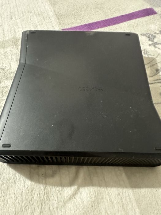 Xbox 360 pentru piese+controller