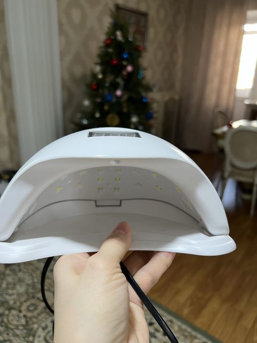 Продам лампу для ногтец