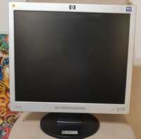 Продавам монитор LCD HP L1706