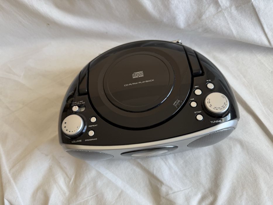 Radio CD cu baterii