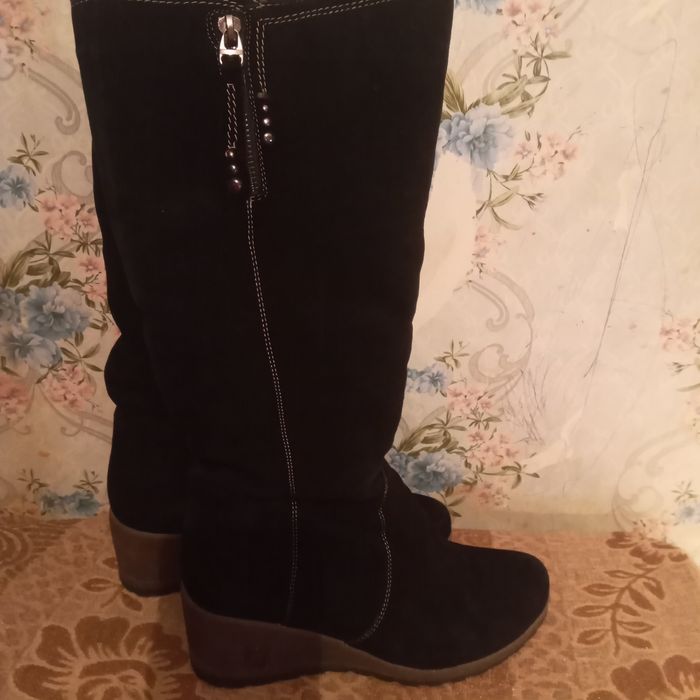 Зимние сапоги с натуральным мехом 36 размер