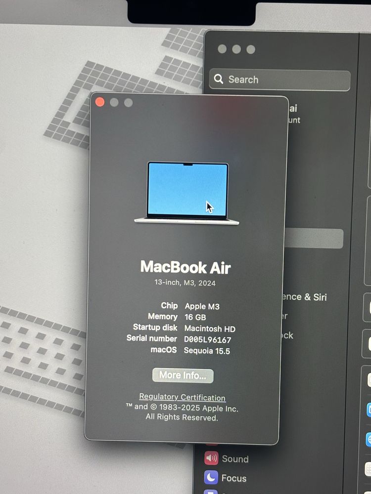 MacBook M3 Air 16GB Ram (100% baterie, in garantie)