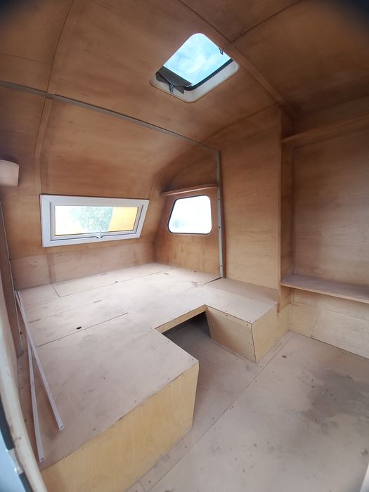 Домик на колёсах прицеп продаётся