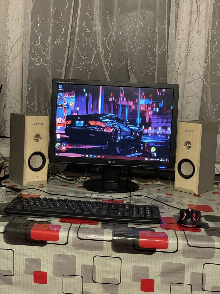Продам компютер игравой