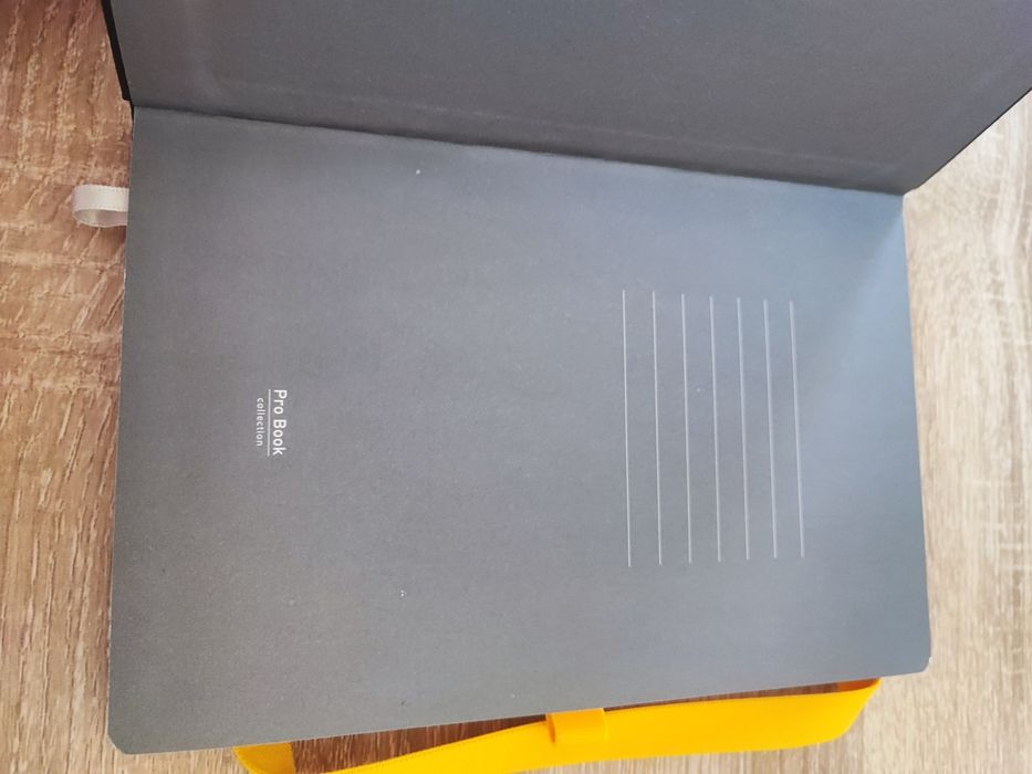 Тефтер efbet чисто нов