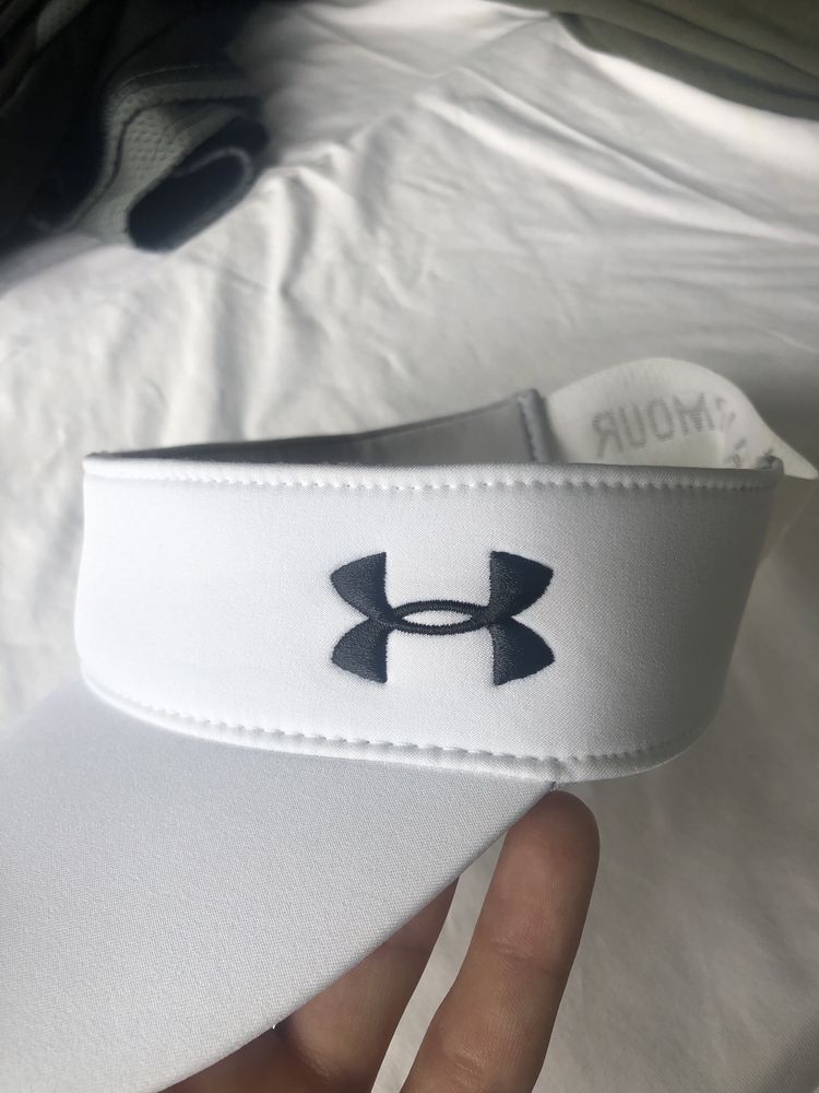 Under Armour дамска шапка/лента