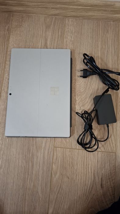 Microsoft Surface Pro 5