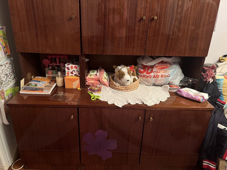 Секция от масивно дърво