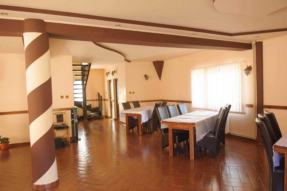 Pensiune de închiriat