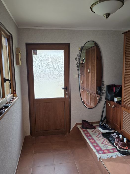 Продавам къща с. ЧУКОВЕЦ, област Перник