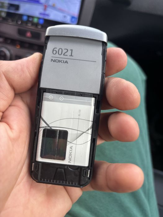 Telefon Nokia 6021