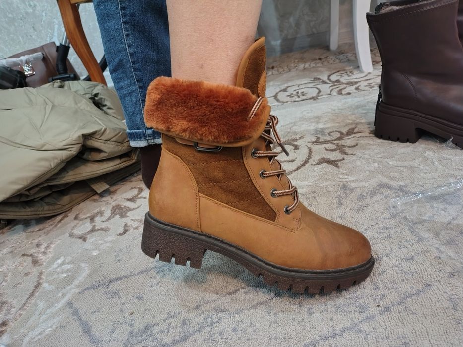 Трикотажные платья, обувь, куртка и т.д. по хорошим ценам