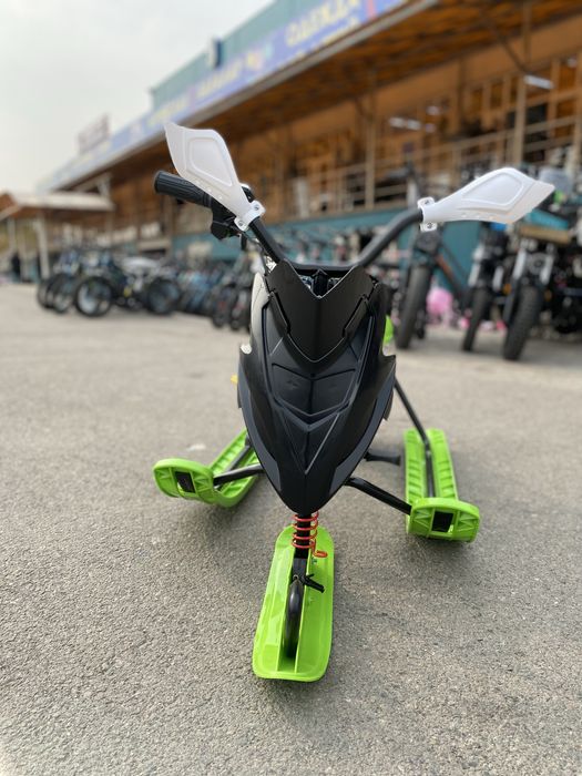 Детский электрический снегоход