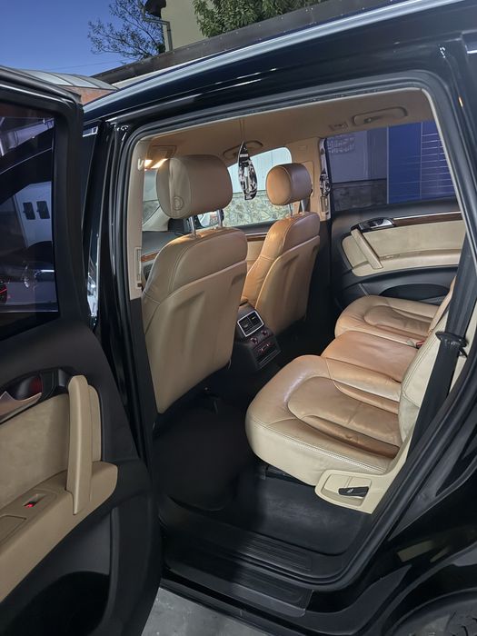 Audi Q7 / An 2010 /  Faceleeft /  Raport CarVertical