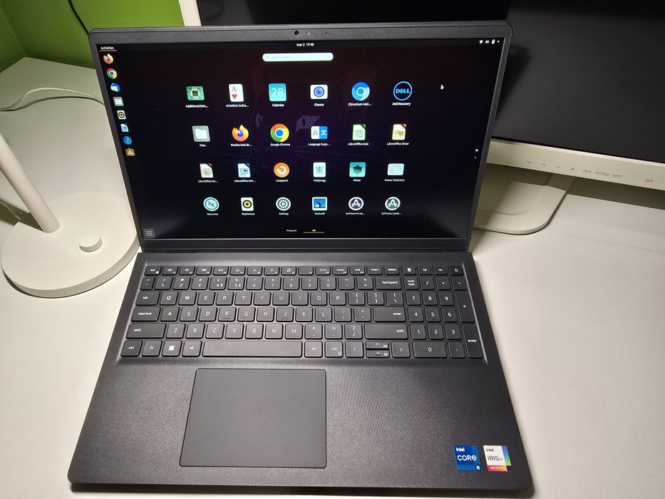 Laptop Dell Vostro i5 Nou