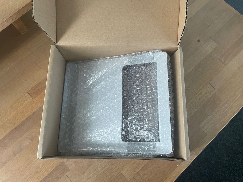 Stoc 6 buc x stand din aluminiu pentru Macbook 13-15"