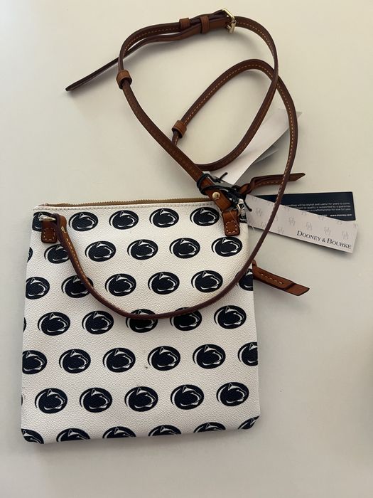 Дамска чанта тип портмоне