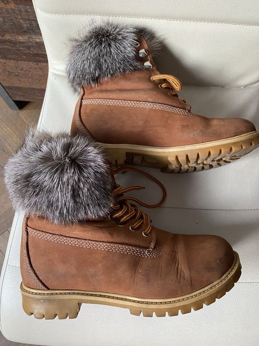 Дамски боти с естествен пух