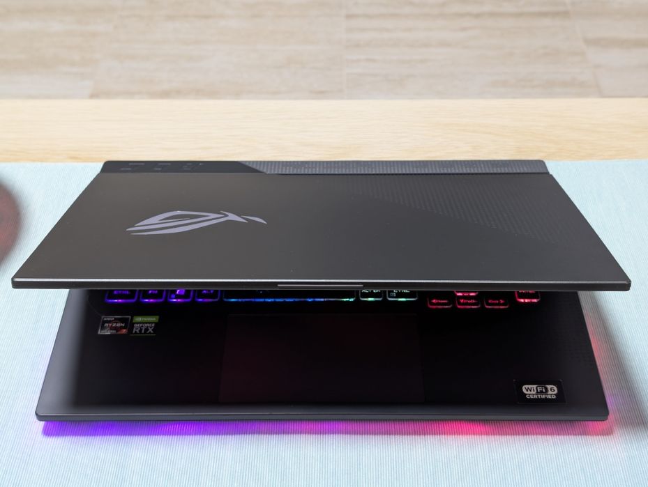 [Laptop Gaming ASUS ROG] RYZEN 7 5800H, RTX 3050, 16Gb, 300Hz