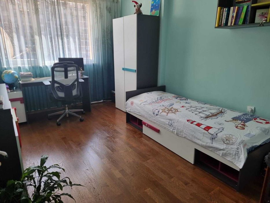 Дава се под наем Тристаен апартамент в София, Зона Б-18 - 101 кв.м за 950 € - Снимка #9