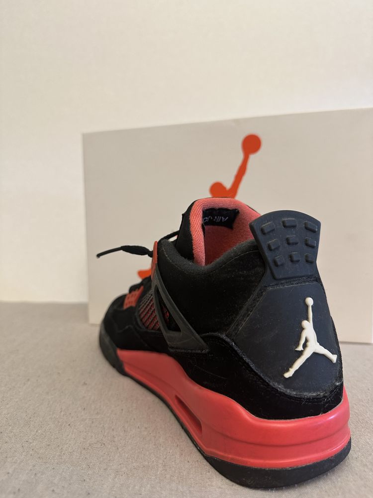 Jordan 4 Red Thunder