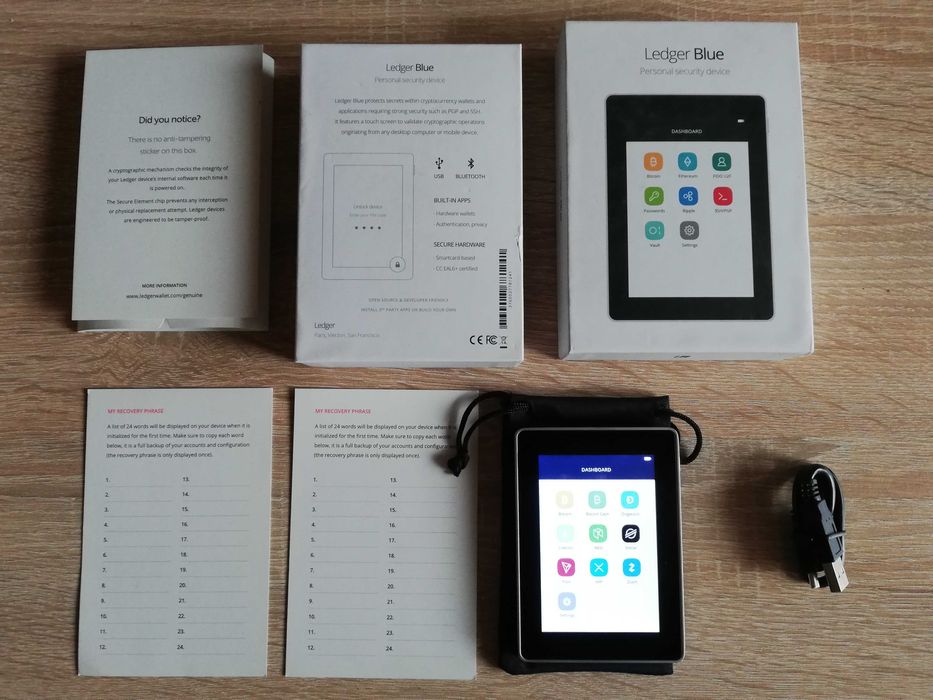 Ledger Blue крипто портфейл